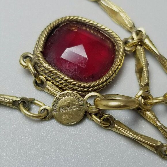 Vintage Accessocraft N.Y.C. Red Glass Necklace Bezel Set Gold Tone Signed - Picture 3 of 6